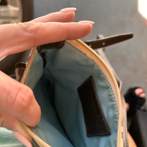 Coach crossbody brown/tan purse - Picture 3 of 4